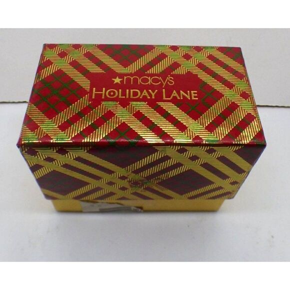 Macy’s Holiday Lane Women’s Shimmer Strap watch - Picture 4 of 9